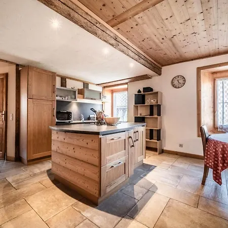 Bel - Fer Cheval Apartment